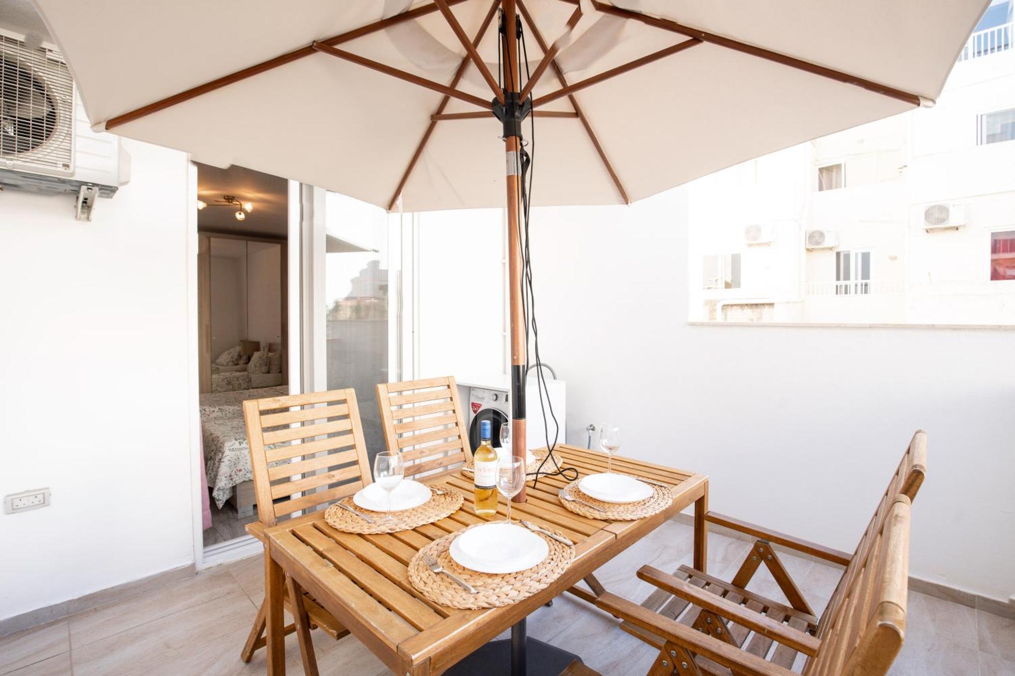 Brand New 2 Bed 2 Bath In By The Sea Apartamento