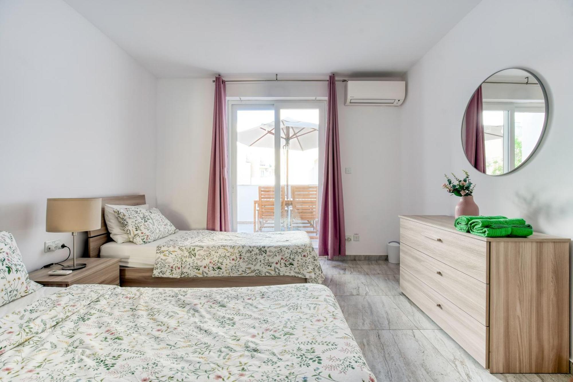 Brand New 2 Bed 2 Bath In By The Sea