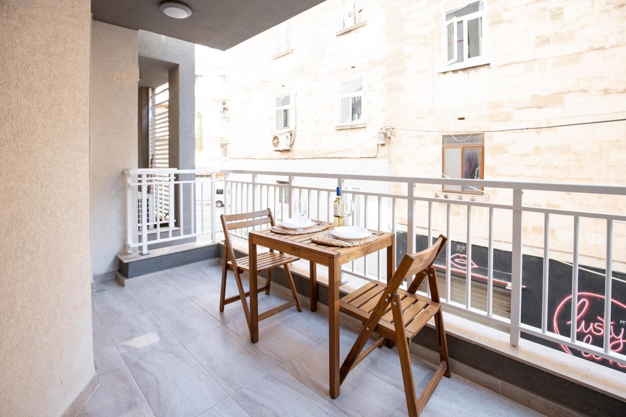 Apartamento Brand New 2 Bed 2 Bath In By The Sea